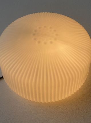 ANCIENNE APPLIQUE RONDE EN OPALINE VINTAGE 