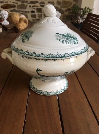 Ancienne soupière sur pied (faïence) estampillée Amandinoise