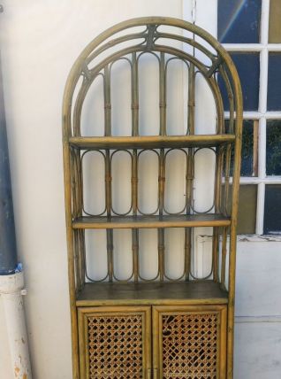 bibliothèque vintage en rotin