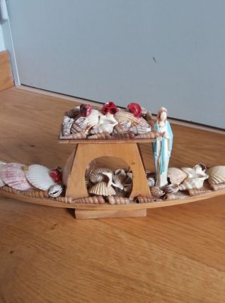 Maquette bateau vierge marie et coquillages kitsch religieux