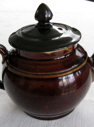 Ancienne cafetière en céramique vernissée marron