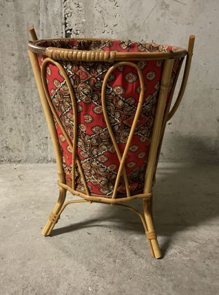 Travailleuse en rotin