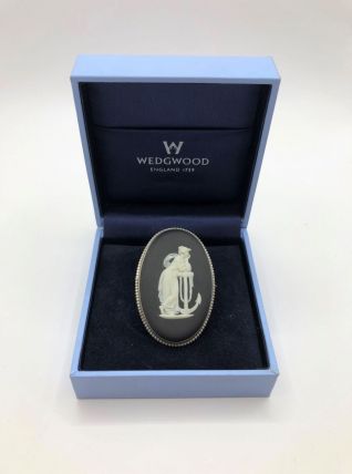 Wedgwood Jasperware - Broche - Argent poinçonné  Noir Basalt