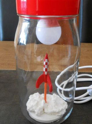 Lampe bocal véritable Le Parfait Fusée Tintin au décollage 