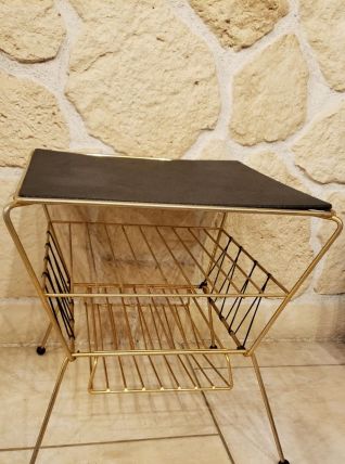 Table basse avec porte revues vintage – 1960