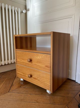 Deux tables de chevet moderne 