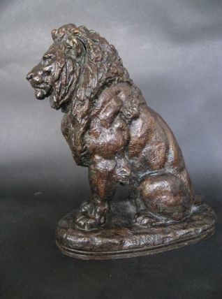 Lion assis des Tuileries. Barye.Bronze 19e