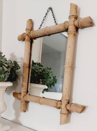 Miroir en bois sculpté façon bambou 