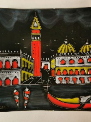 Très beau plat de Service en céramique Émaillée Souvenirs de