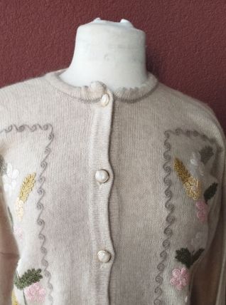 Cardigan laine et mohair avec boutons métal et nacre 