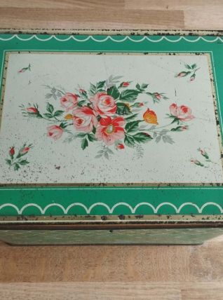 **** Belle grande boite de bonbons vintage des années 60 ***