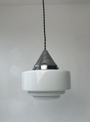 ANCIENNE SUSPENSION ART-DECO EN OPALINE 
