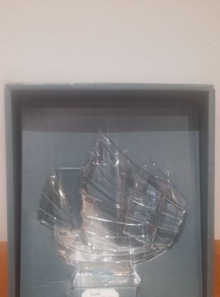 Très Beau Bateau Jonque En Cristal JG Durand