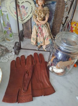 Paire de gants en cuir 
