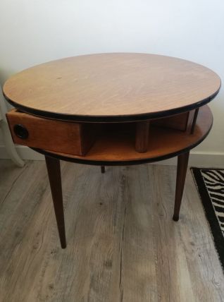 Table ronde tripode travailleuse 