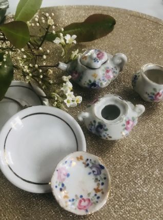 Dinette porcelaine fleurie vintage