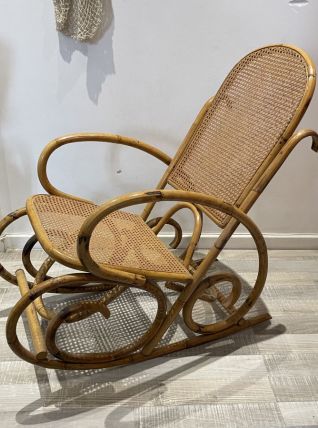 Rocking chair en rotin et cannage