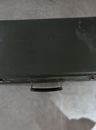 Mini valise en carton