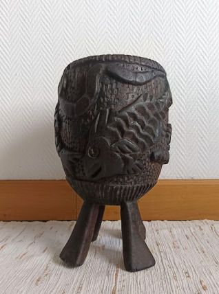 Mortier africain en bois brutaliste 