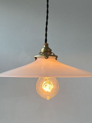 ANCIENNE SUSPENSION BLANCHE EN OPALINE VINTAGE 25 CM