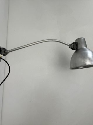 ANCIENNE PETITE APPLIQUE INDUSTRIELLE 