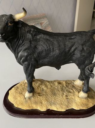 Statuette taureau