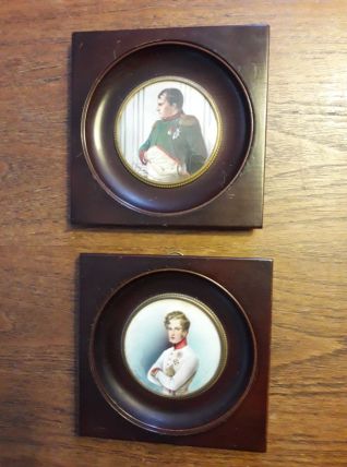 LOT DE 2 MINIATURES IVOIRE