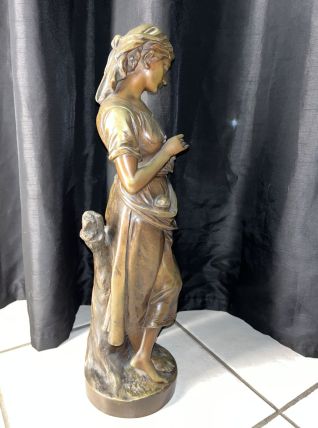 Sculpture Bronze "femme Au Crochet" Eugène Laurent