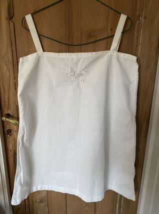 Chemise en coton blanc brodé et monogramme annees 30.