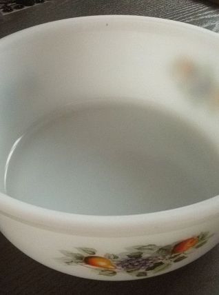 plat rond Arcopal , vintage