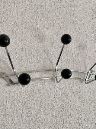 Portemanteau vintage 1960 argenté 6 patères boules bois noir