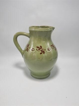 Pichet en terre cuite