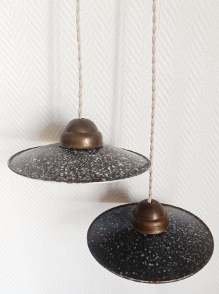 Paire de suspensions industrielles en tôle émaillée vintage 