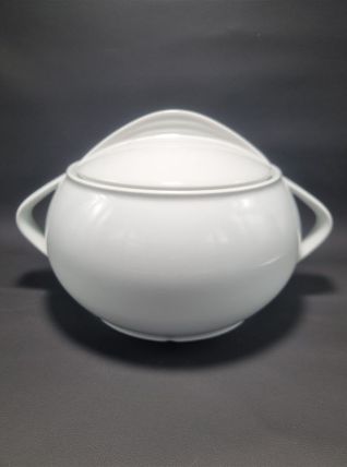 Soupière en porcelaine