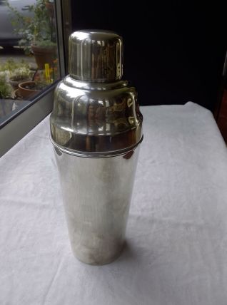Shaker anglais en métal argenté 
