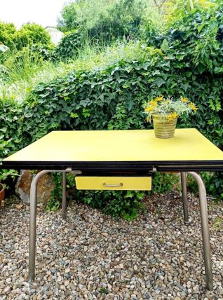 Table formica jaune citron vintage 1960 