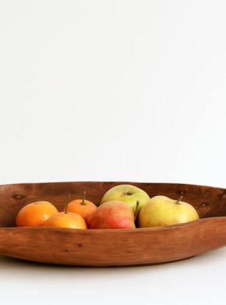 Grande coupe à fruits en bois brutaliste 