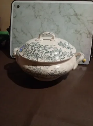 Très belle soupière faïence de Givors