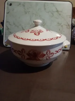 Soupière porcelaine de Digoin