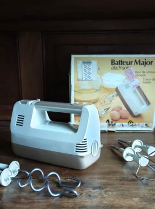 Batteur Major electronic Moulinex (modèle 680)