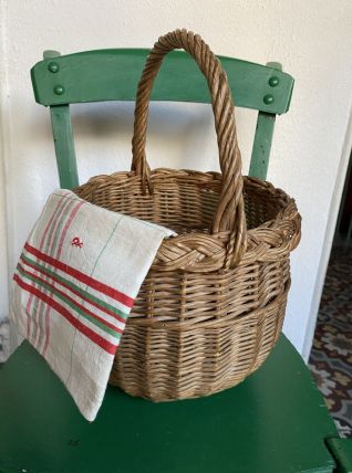 Panier rond en osier au style bohème annees 60.