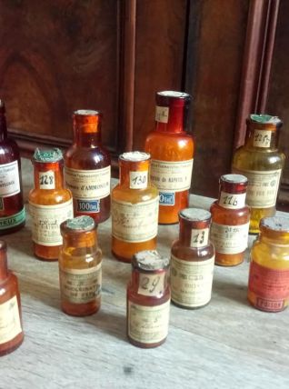 Rare ! 14 anciens flacons de pharmacie (flacons d'apothicair
