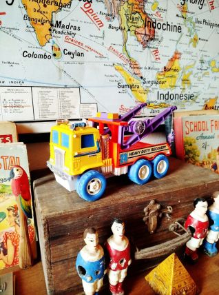 Camion remorqueur vintage  Foundation Toy – Jouet ancien