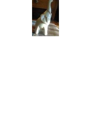 sculpture petit éléphant ivoire