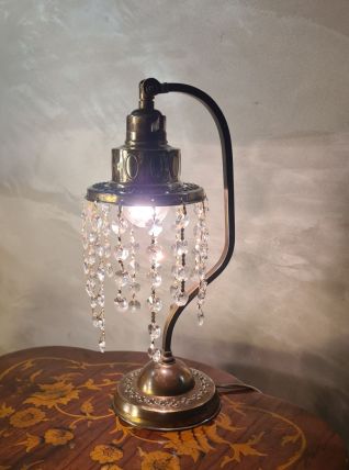 lampe ancienne 1900 a 20 laiton a pampille de  cristal ,verr