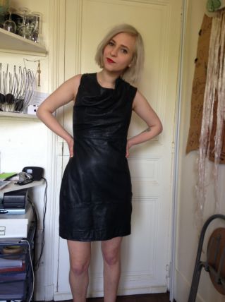 Robe en cuir All saints