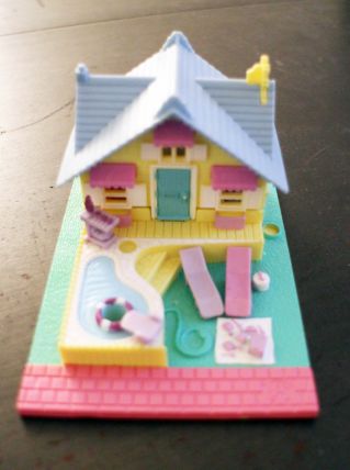 Maisonnette avec piscine Polly Pocket vintage