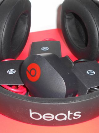 CASQUE BEATS STUDIO MAT BLACK.