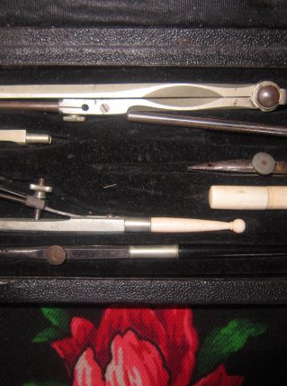 compas unis france , métal et os afrique