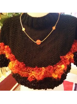 Couvre épaules noir et feu